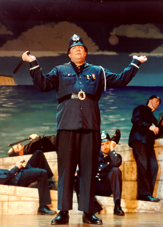 David in The Pirates of Penzance 2000 — 'The Sergeant of Police' David in The Pirates of Penzance 2000 — 'The Sergeant of Police'
