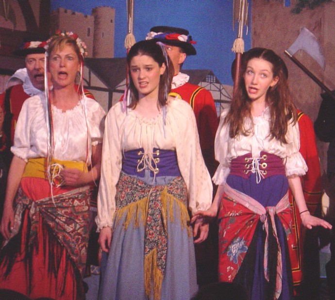 Lilah in The Yeomen of the Guard 2003, with Carla Phillips-Katz and Adrienne West Lilah in The Yeomen of the Guard 2003, with Carla Phillips-Katz and Adrienne West